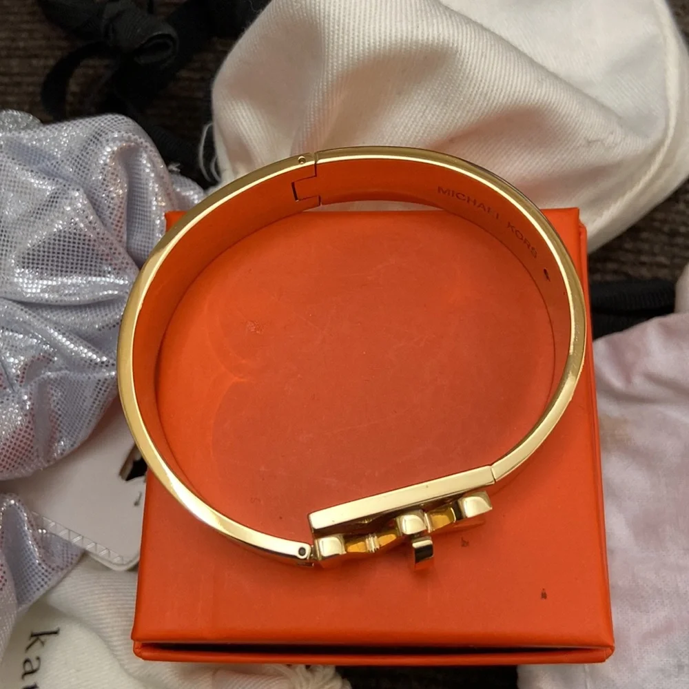 Michael Kors bracelet - Picture 2 of 4